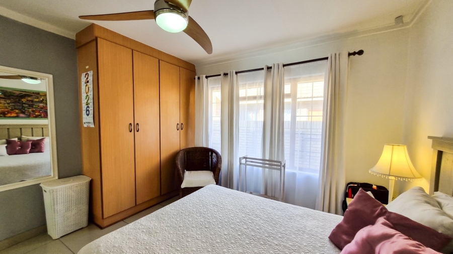 2 Bedroom Property for Sale in Langenhovenpark Free State